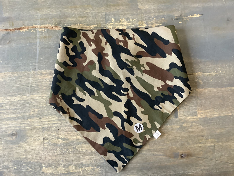 THE DOG SHOP - CAMO BANDANA